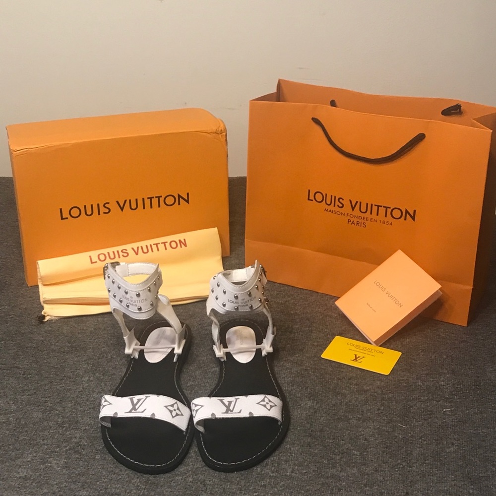 Brand new Fashion nomad mule sandals size 9-9.5